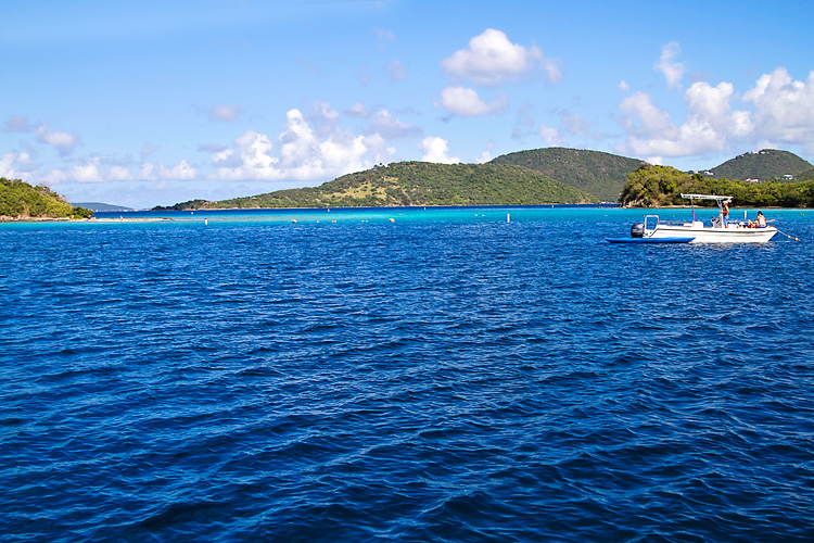 Sailing-Blog-Cruising-Caribbean-St-John-USVI-Virgin-Islands-Sailboat-LAHOWIND-Young-Couple-Boat-Dog-Maho-Bay-Watermelon-Bay-eIMG_8638