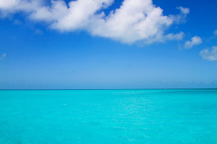 Sailing-Blog-Cruising-Bahamas-2015-LAHOWIND-Photos-Sailboat-Endeavour-37-Adventure-eIMG_6467