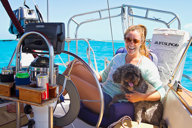 Sailing-Blog-Cruising-Bahamas-2015-LAHOWIND-Photos-Sailboat-Endeavour-37-Adventure-eIMG_6642