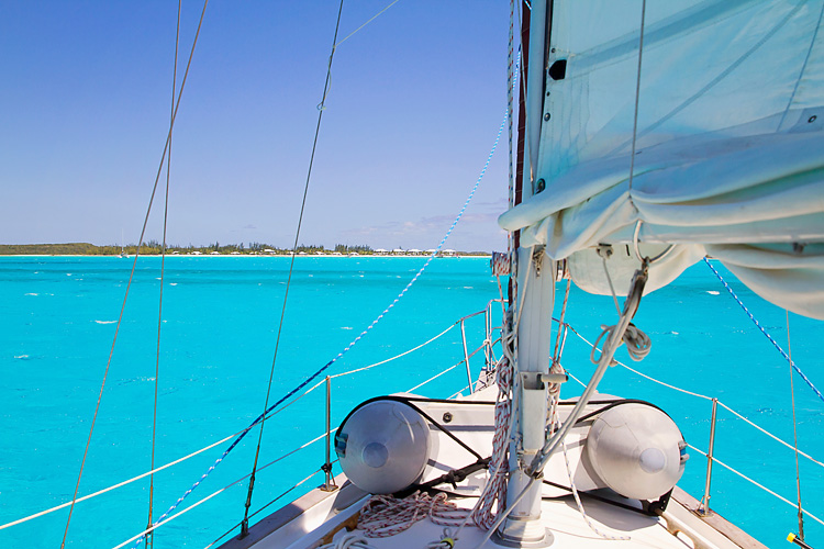 Sailing-Blog-Cruising-Bahamas-Caribbean-Vacation-Travel-Cape-Santa-Maria-Beach-Resort-Long-Island-Calabash-Bay-Sailboat-Adventure-Hotel-Luxury-LAHOWIND-Young-Couple-2015-Best-Photos-eIMG_5803