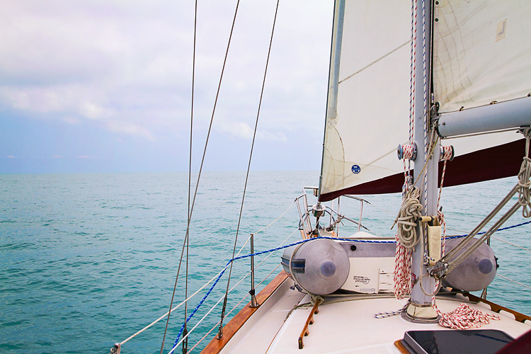 Sailing-Blog-Cruising-Bahamas-Caribbean-Naples-to-Marathon-Boot-Key-Harbor-Mooring-eIMG_0547