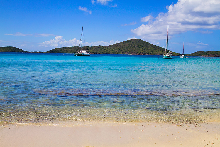 Sailing-Blog-Cruising-Caribbean-Puerto-Rico-Culebra-Spanish-Virgin-Islands-LAHOWIND-Young-Couple-Sailboat-Adventure-2015-eIMG_2651